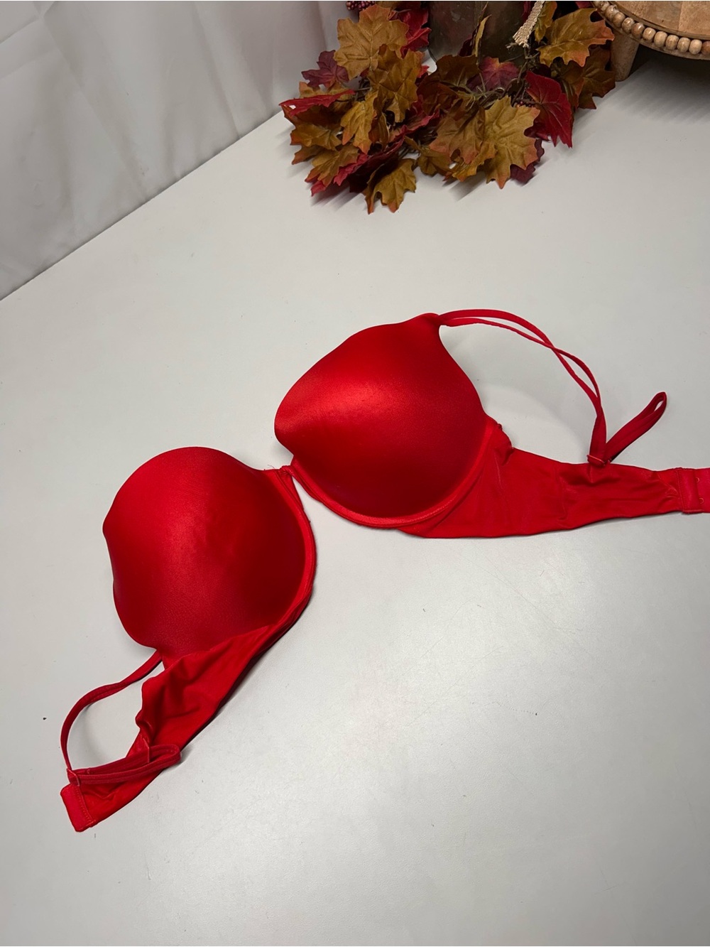 Victoria's Secret red satin bra #lingerie #victoriassecret